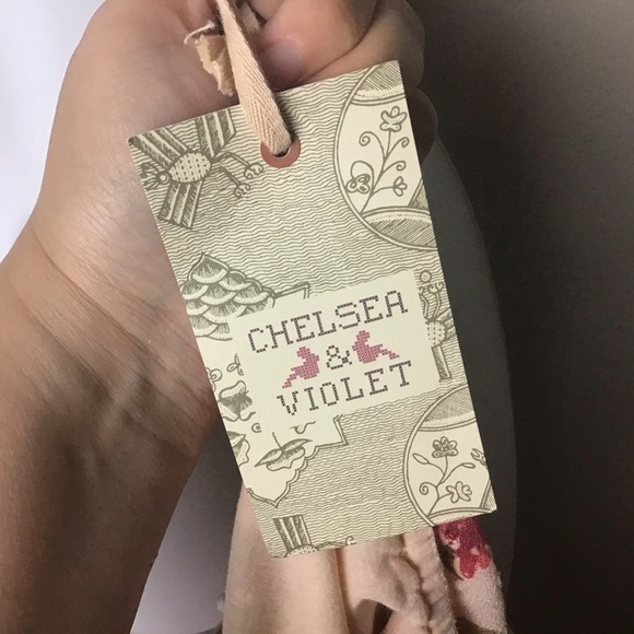 𝅺chelsea & Violet Wisteria Floral Romper - Picture 8 of 9